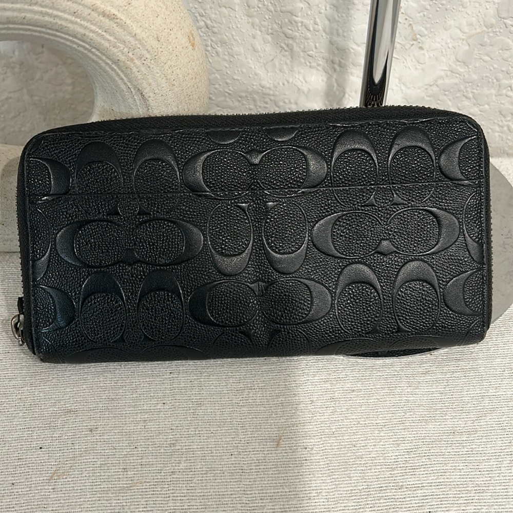 Coach long zippy  wallet - Picture 3 of 15
